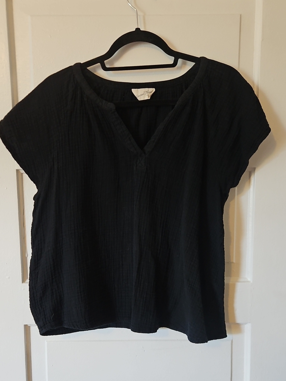 Black Short Sleeve Cotton Gauze Top